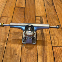 Load image into Gallery viewer, Ace Af-1 Hollow Skateboard Trucks