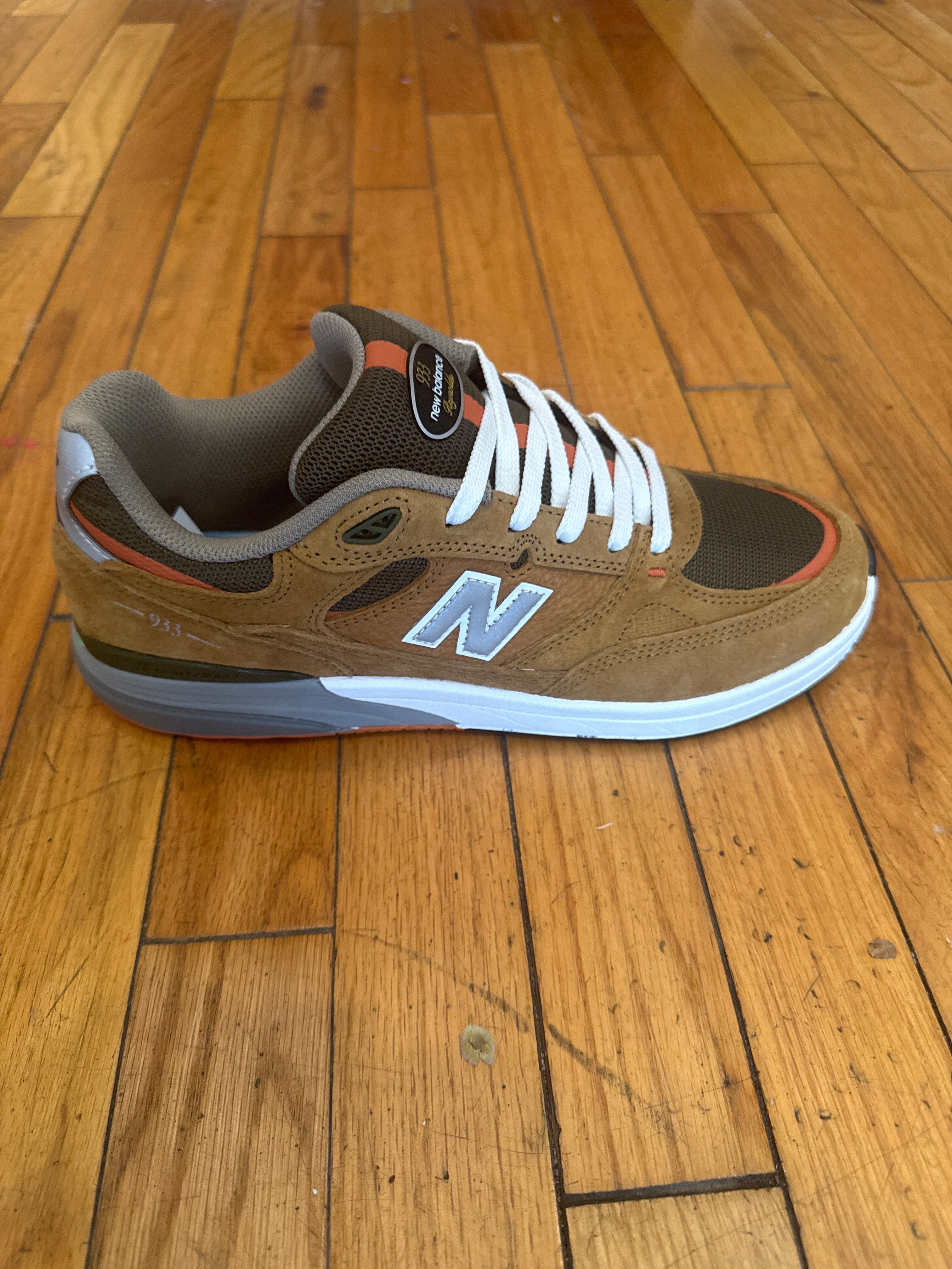 New Balance Andrew Reynolds 933 shoes in Brown – Embark Skateboard