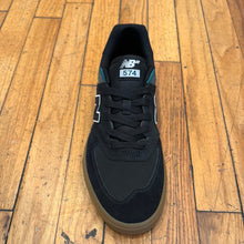 Load image into Gallery viewer, New Balance 574 Vulc shoes in Black/Green