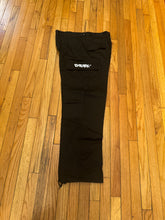 Load image into Gallery viewer, Embark Cargo Pants in Black