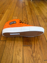 Load image into Gallery viewer, Vans Skate Half Cab shoes in Flame/White