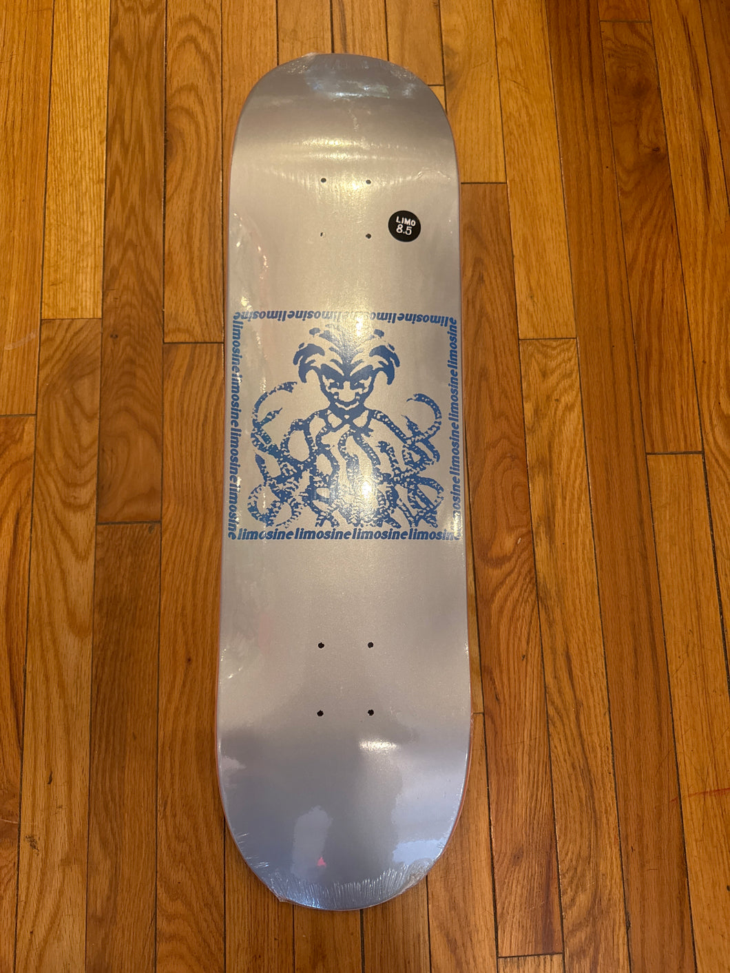 Limosine Snake Pit Deck 8.5