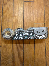Load image into Gallery viewer, Spitfire Formula Four Radial Full Wheels 97a