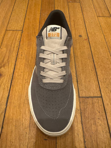 New Balance 272 shoes in Grey/Black