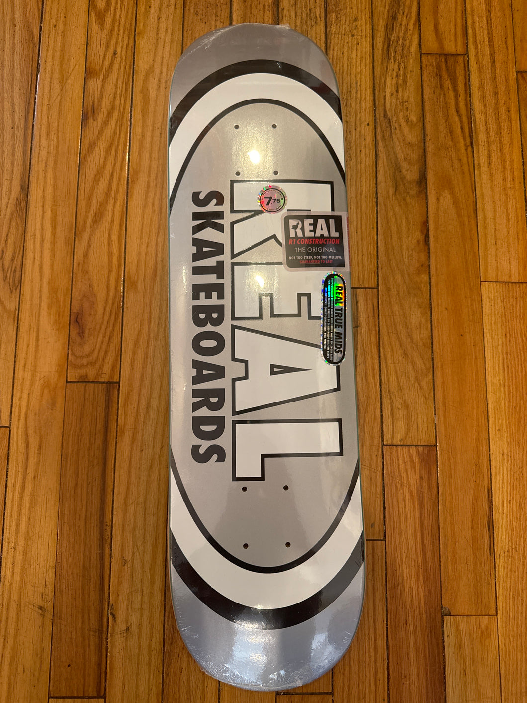 Real Classic Oval Team Deck 7.75