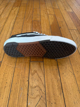 Load image into Gallery viewer, Vans Old Skool Wafflecup Shoes in Black/White