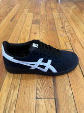 Load image into Gallery viewer, ASICS Japan Pro shoes in Black/White