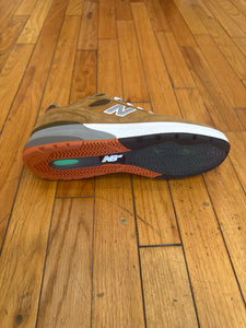 New Balance Andrew Reynolds 933 WIDE shoes in Brown