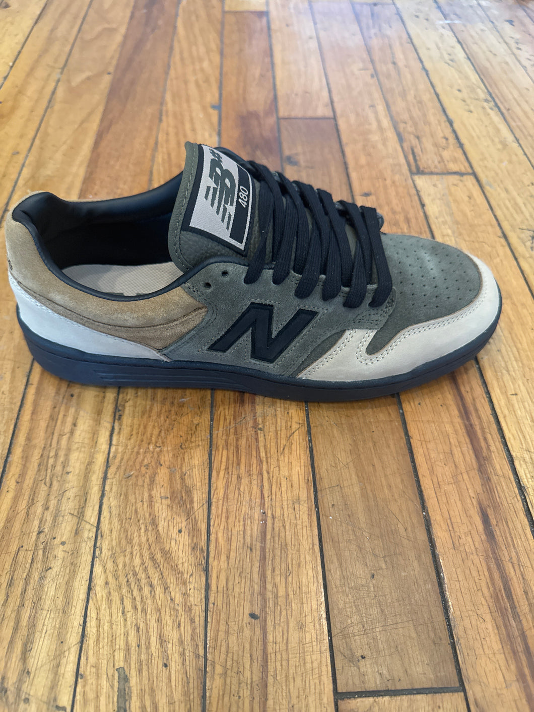 New Balance x 8Five2 480 shoes in Green/Brown