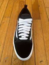 Load image into Gallery viewer, Vans Old Skool Wafflecup Shoes in Black/White