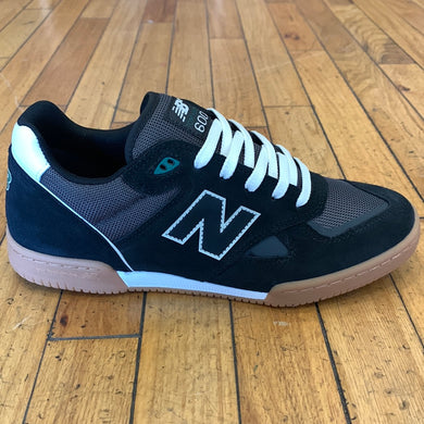 New Balance Tom Knox Pro 600 Shoes in Black/White