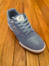 Load image into Gallery viewer, New Balance Tom Knox 600 shoes in Blue/White