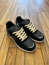 Load image into Gallery viewer, New Balance Andrew Reynolds 933 Shoes Black/Blue