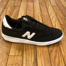 Load image into Gallery viewer, New Balance 440 Black/White