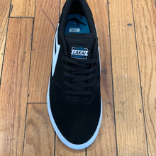 Load image into Gallery viewer, Lakai Manchester Shoes in Black Suede